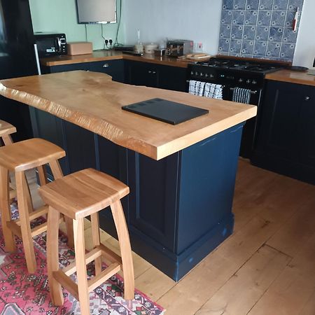 Villa Yr Hen Feudy Barmouth Esterno foto